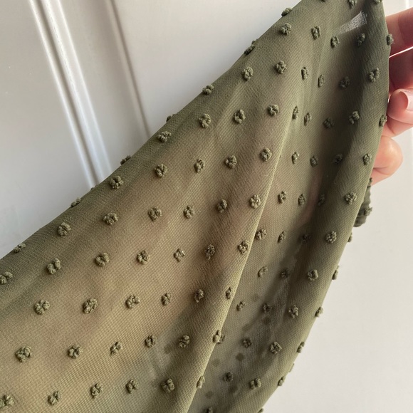 Polka Dot Off shoulder top - Picture 4 of 4